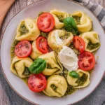Tortellini Salat mit Pesto (schnelles Rezept)