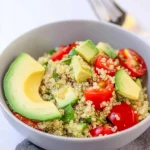 Quinoa-Salat mit Avocado